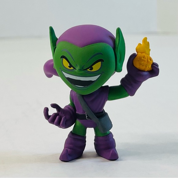 Funko Green Goblin Mystery Minis Marvel Spider Man Series Vinyl Bobblehead - Picture 3 of 6